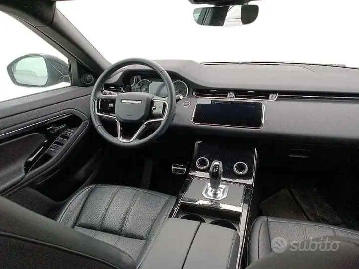 Land Rover Evoque 2023 photo 3
