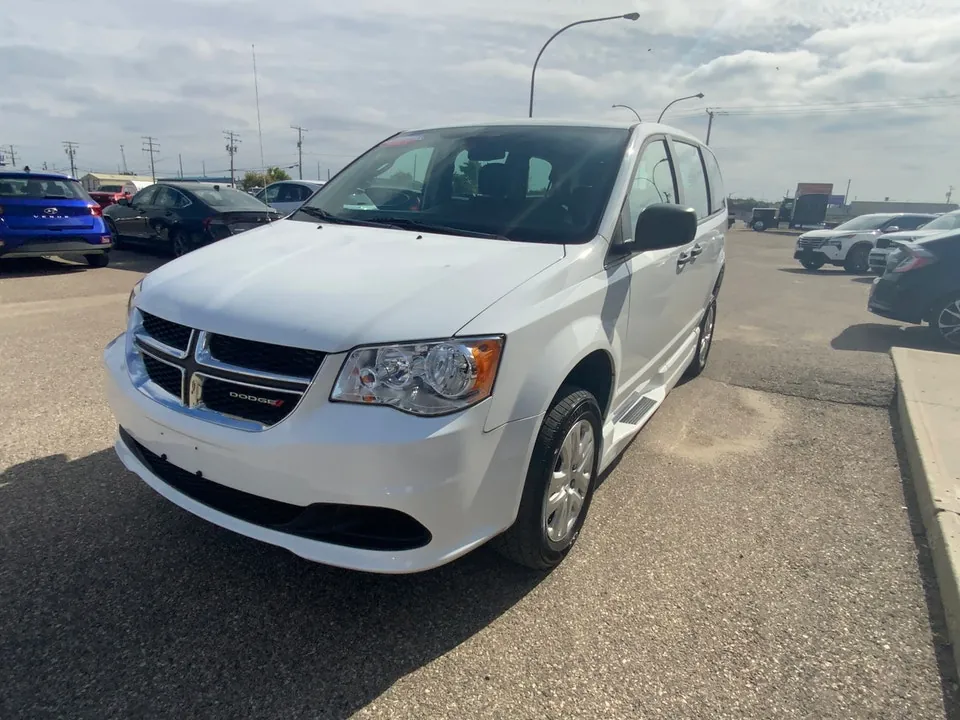 Dodge Grand Caravan 2019 photo 3
