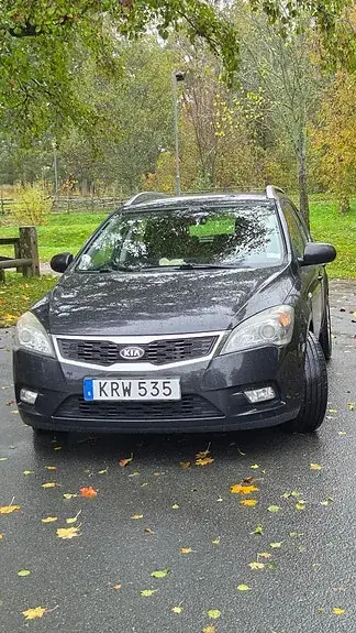 Kia Ceed 2012 photo 2