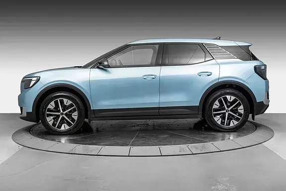 Ford Explorer 2026 photo 2