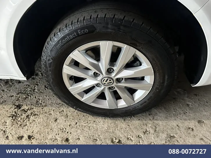 Volkswagen Transporter 2022 photo 3