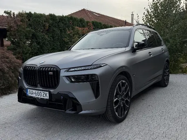 BMW X7