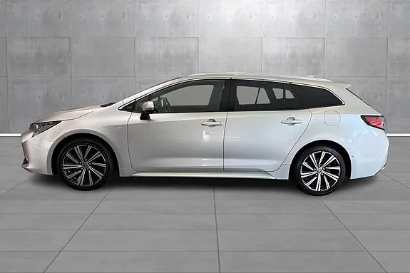 Toyota Corolla 2023 photo 2