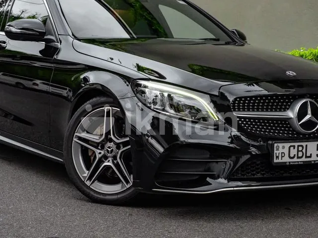 Mercedes-Benz C200 2019 photo 4