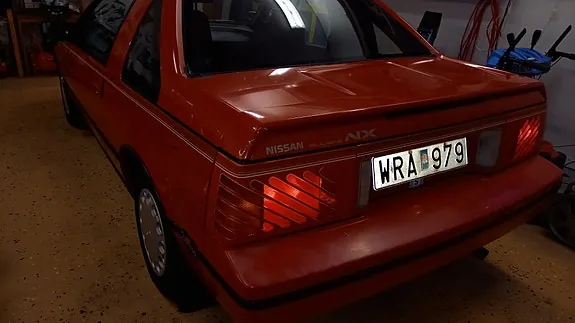 Nissan Pulsar 1988 photo 4