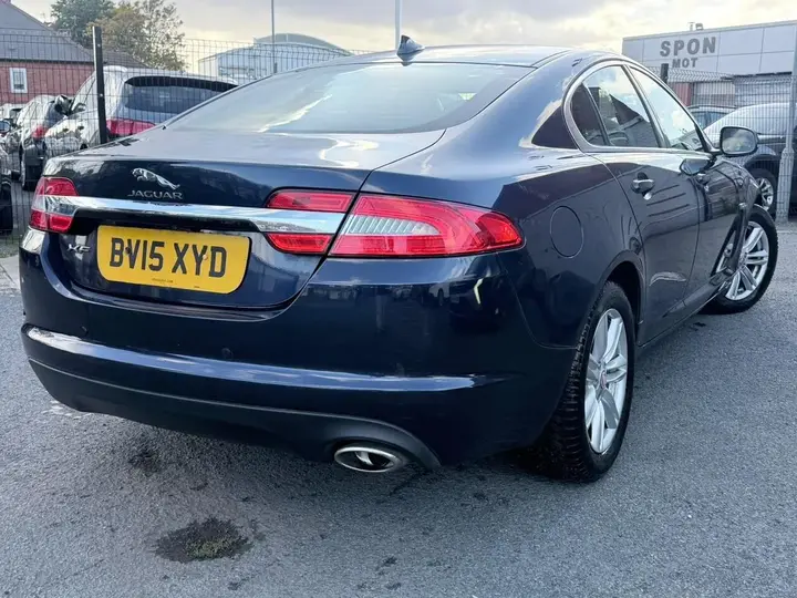 Jaguar Xf 2015 photo 4