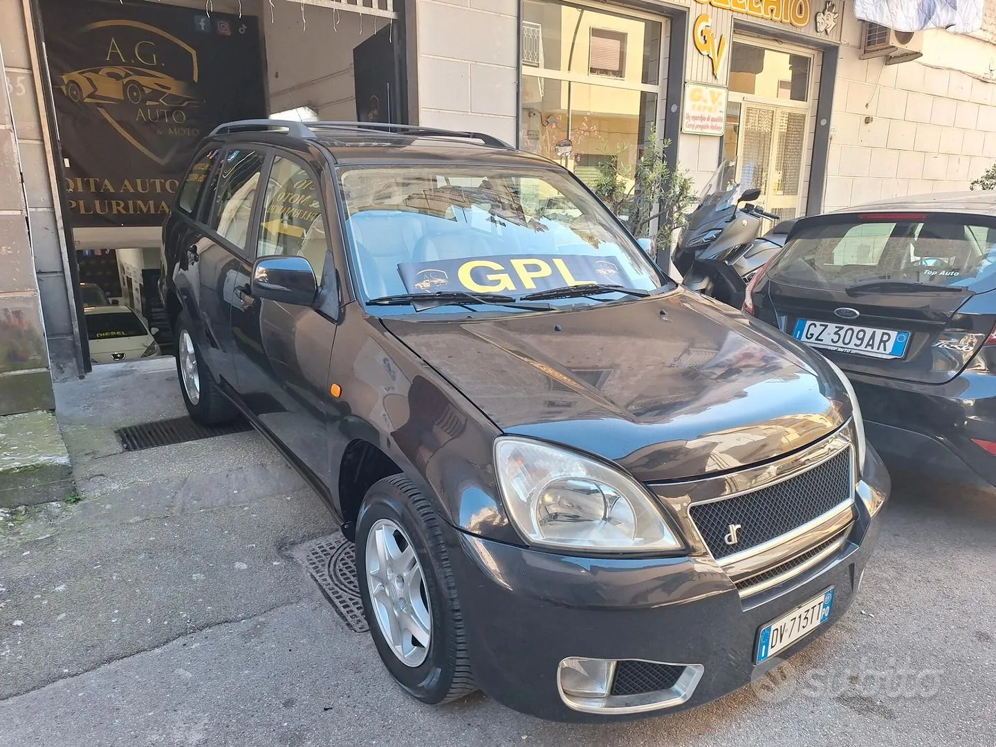 DR Automobiles Dr5 2009 photo 2