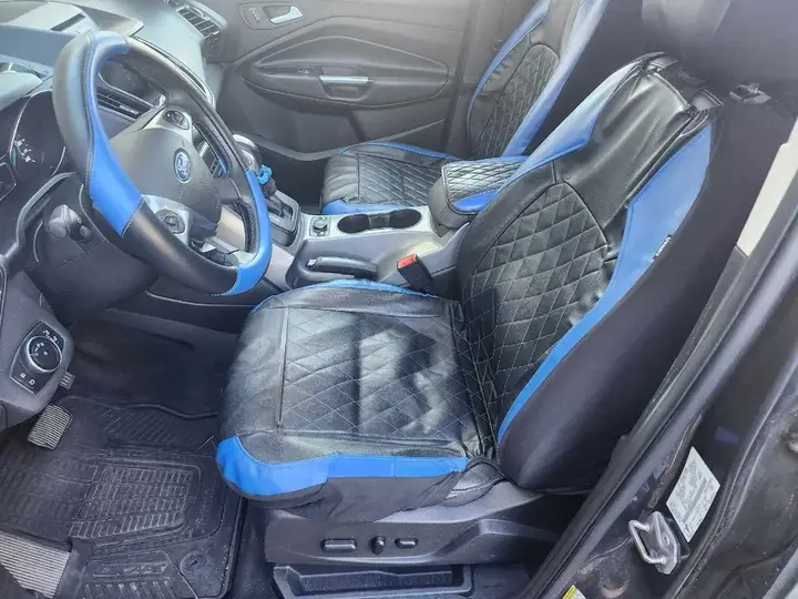 Ford Escape 2016 photo 2