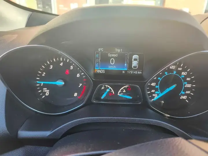 Ford Escape 2016 photo 4