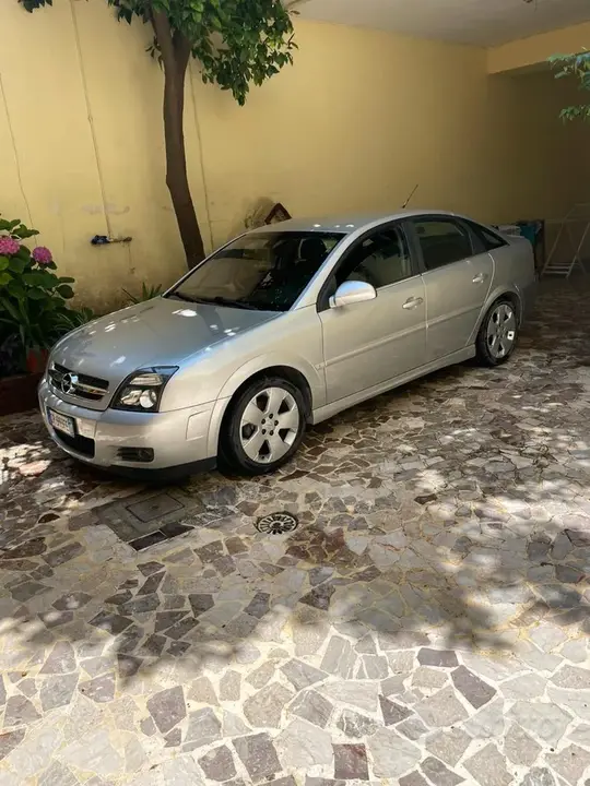 Opel Vectra 2004 photo 2