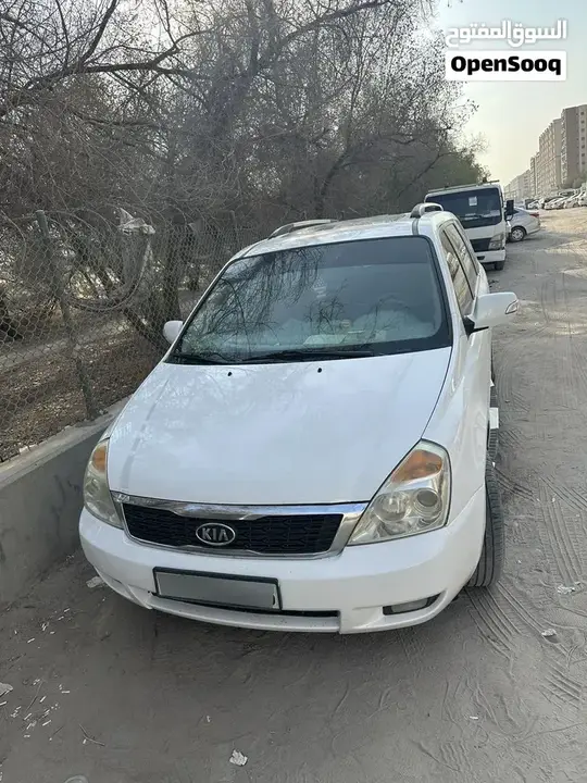 Kia Carnival 2014 photo 4
