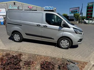 Ford Transit Custom 2023 photo 2