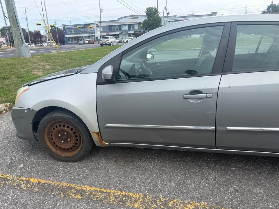 Nissan Sentra 2012 photo 2