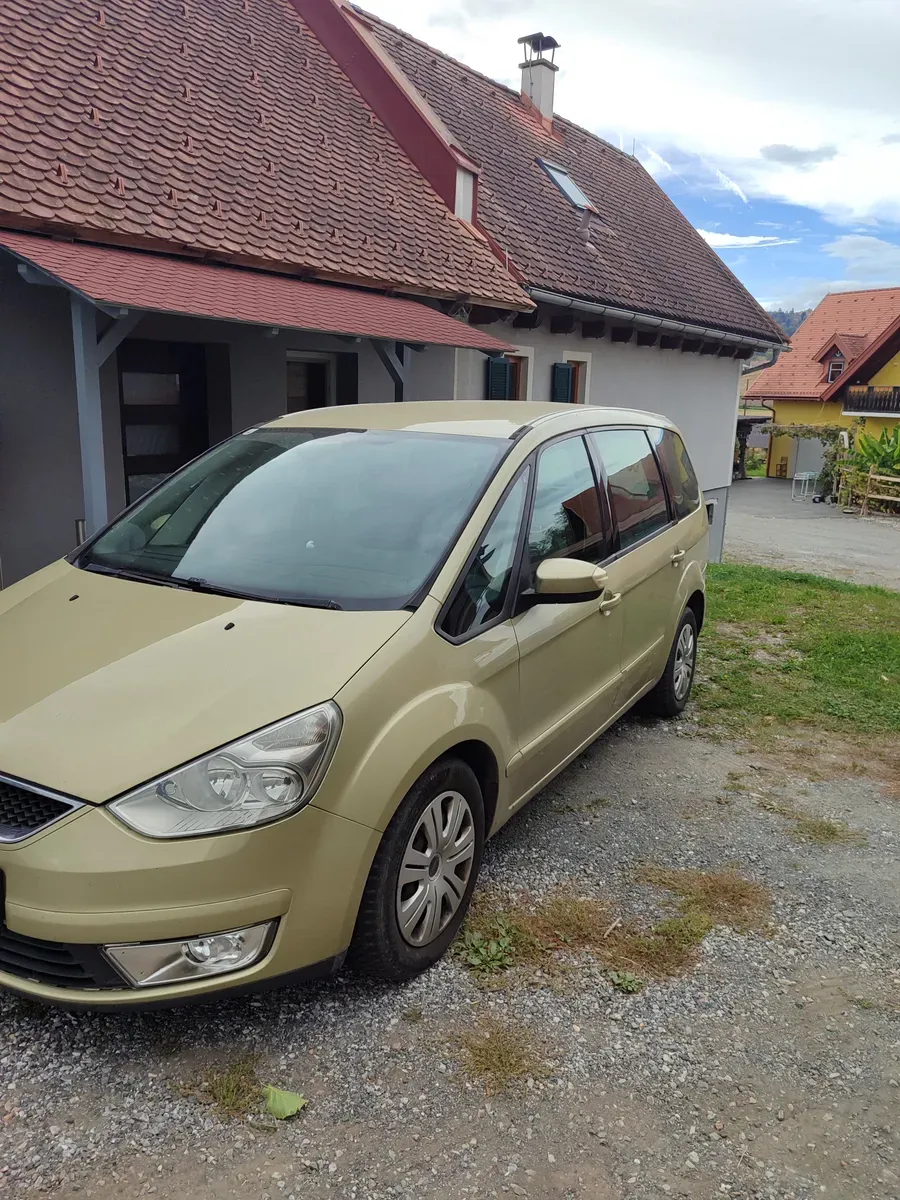Ford Galaxy 2006 photo 2