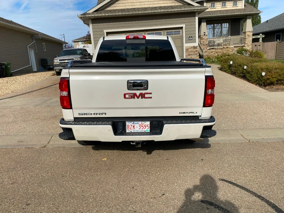 GMC Denali 2015 photo 4