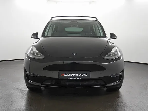 Tesla Model Y 2024 photo 3