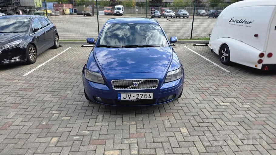 Volvo V50 2005 photo 2