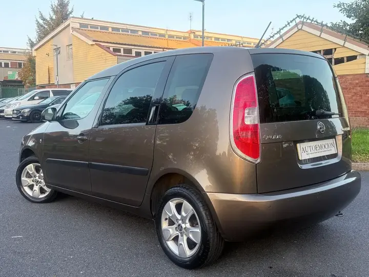 Skoda Roomster 2013 photo 4