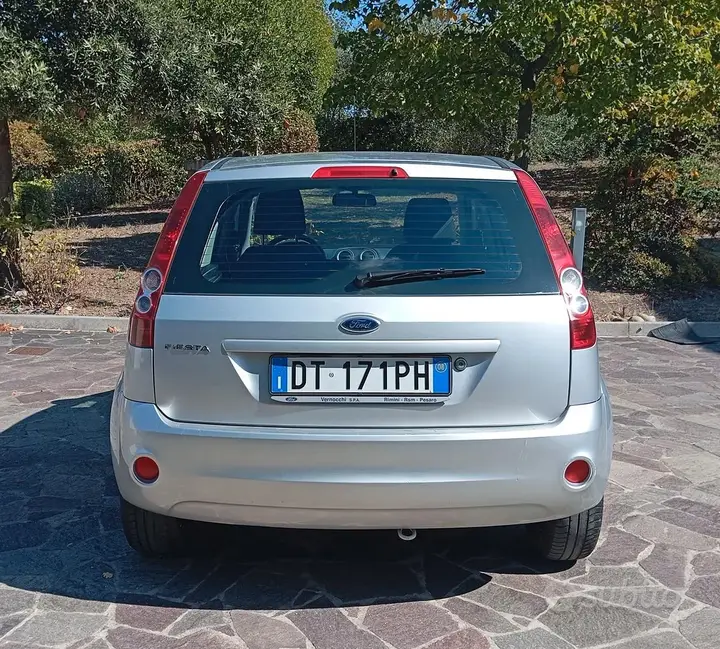 Ford Fiesta 2008 photo 5