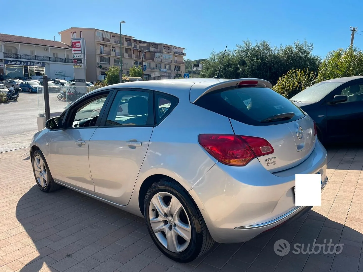 Opel Astra 2015 photo 2
