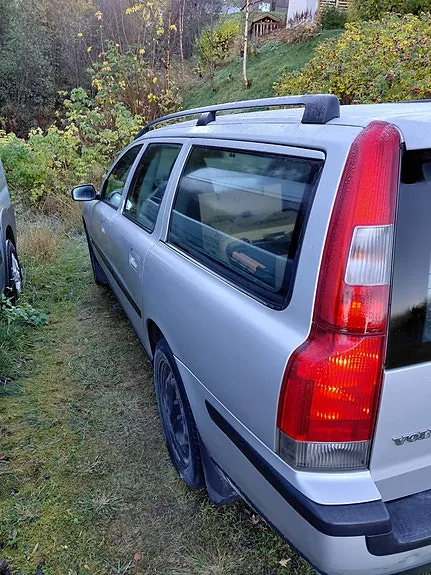 Volvo V70 2004 photo 2