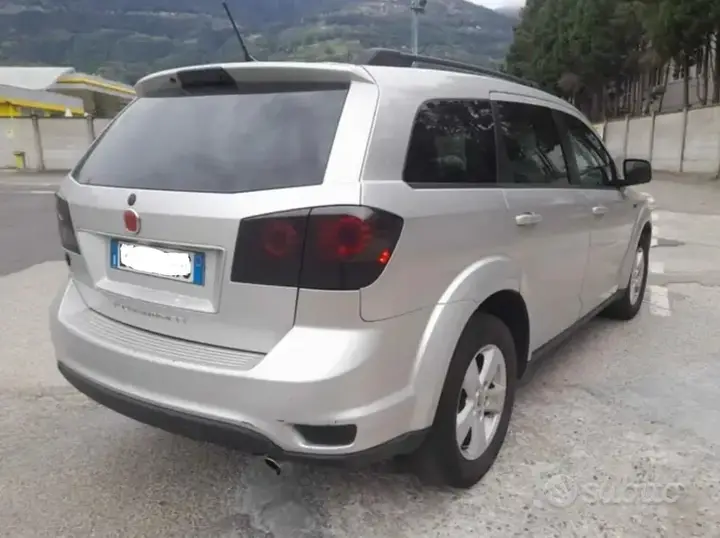 Fiat Freemont 2011 photo 3