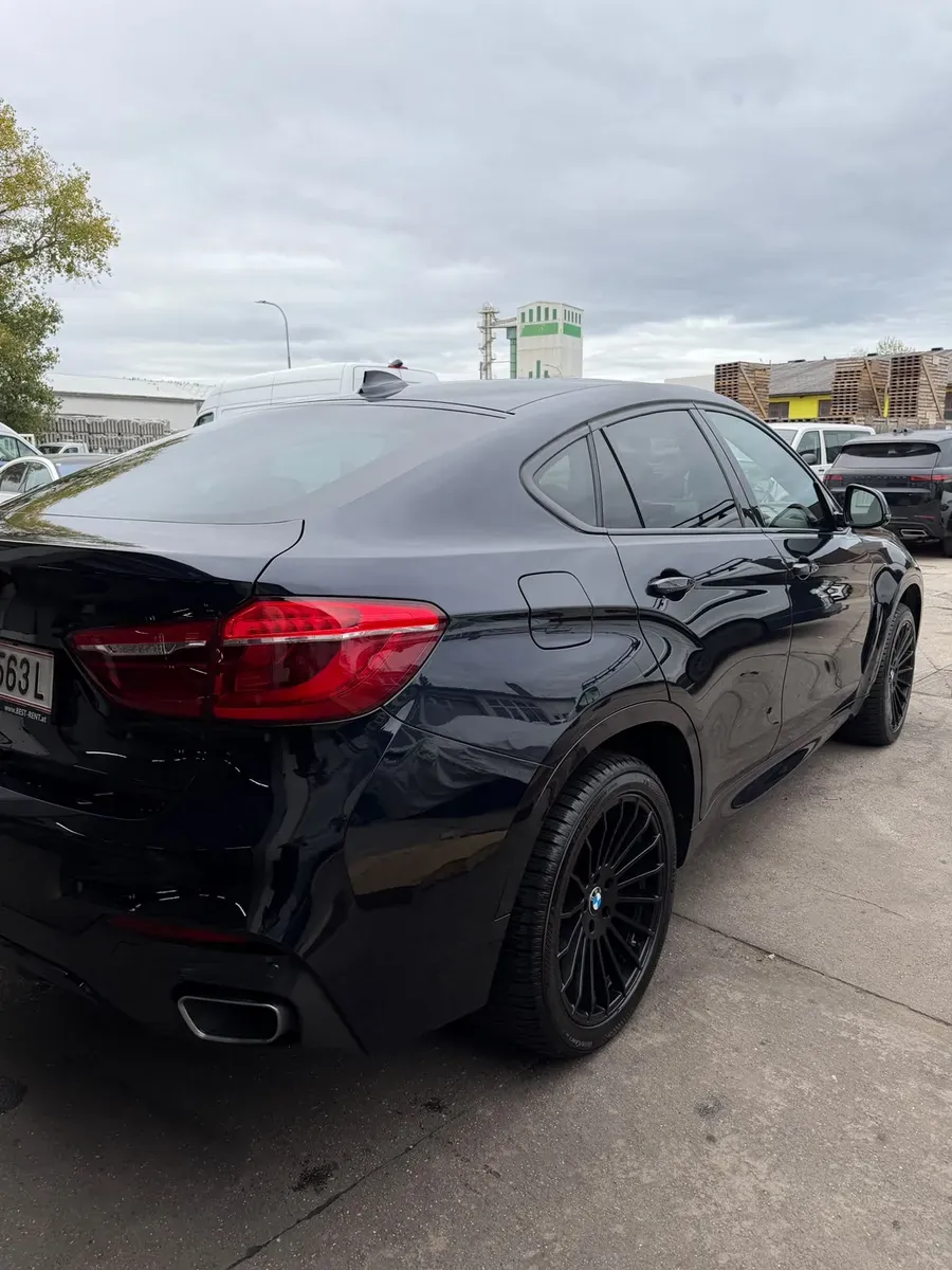 BMW X6 2018 photo 2
