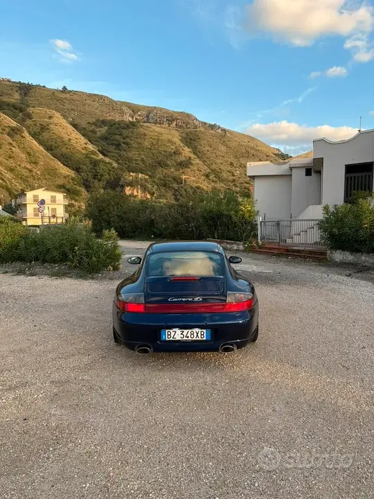 Porsche 911 2002 photo 2