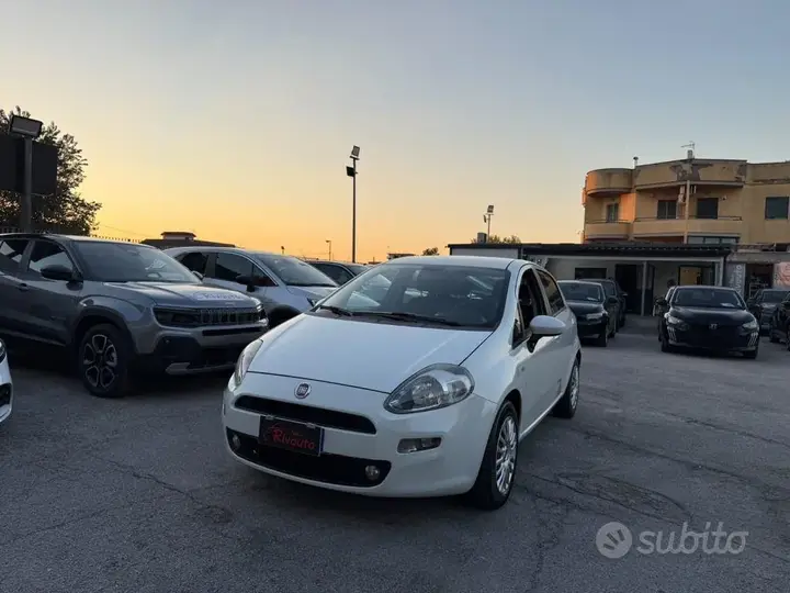Fiat Punto 2015 photo 2