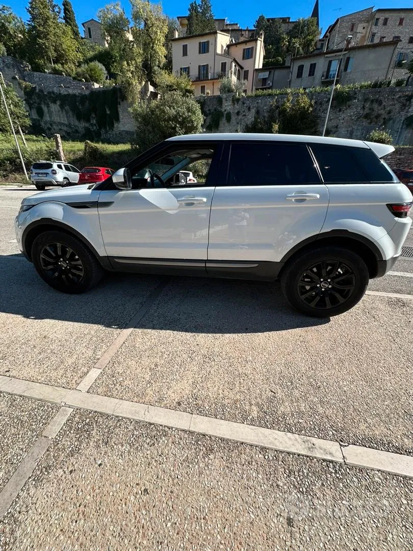 Land Rover Evoque 2017 photo 5