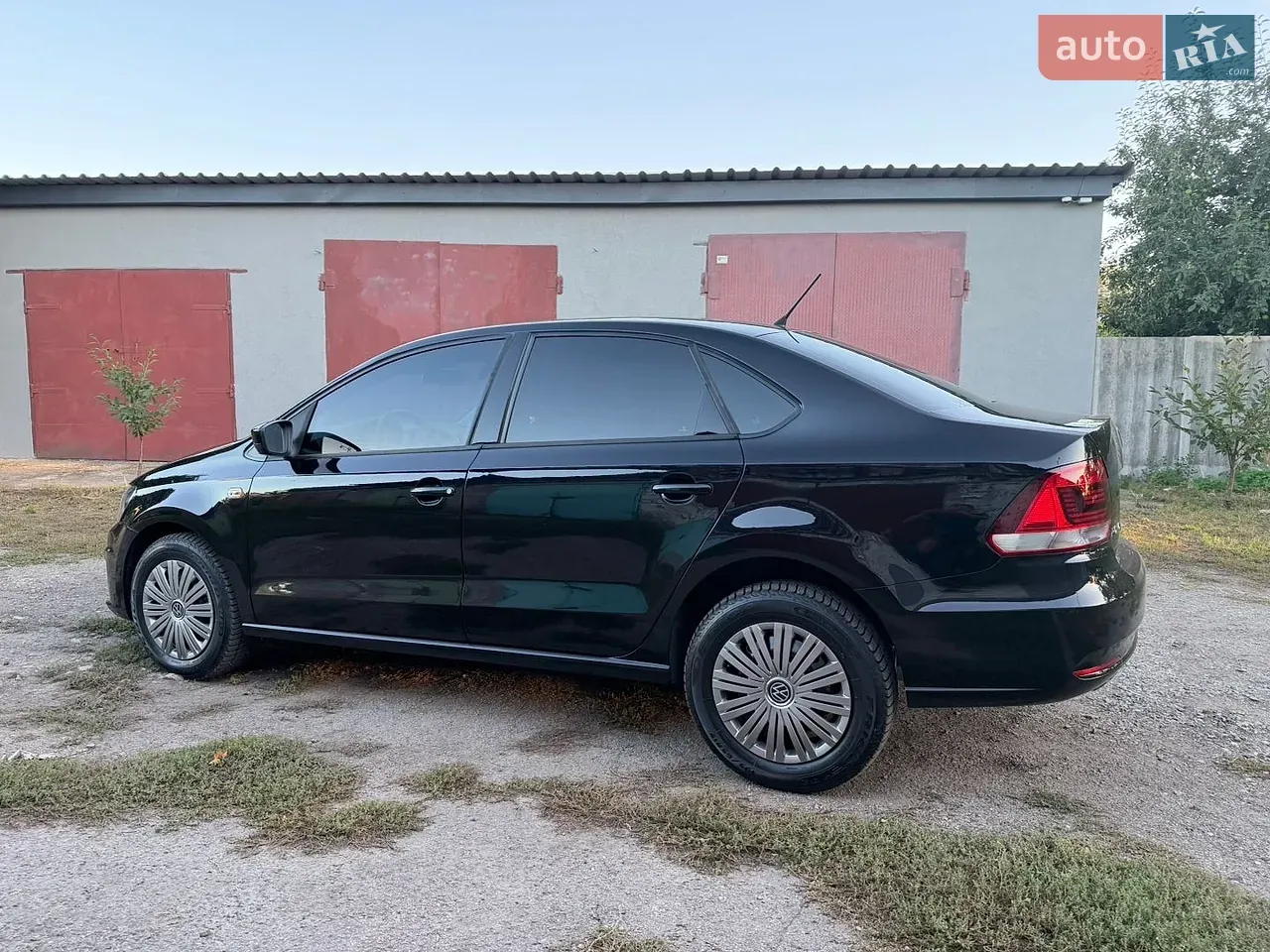 Volkswagen Polo 2016 photo 3