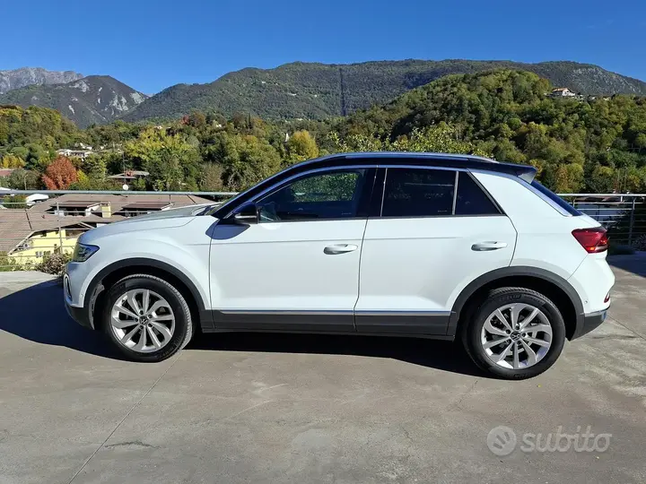 Volkswagen T-Roc 2022 photo 3
