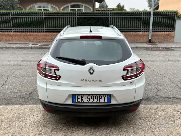 Renault Megane 2012 photo 3