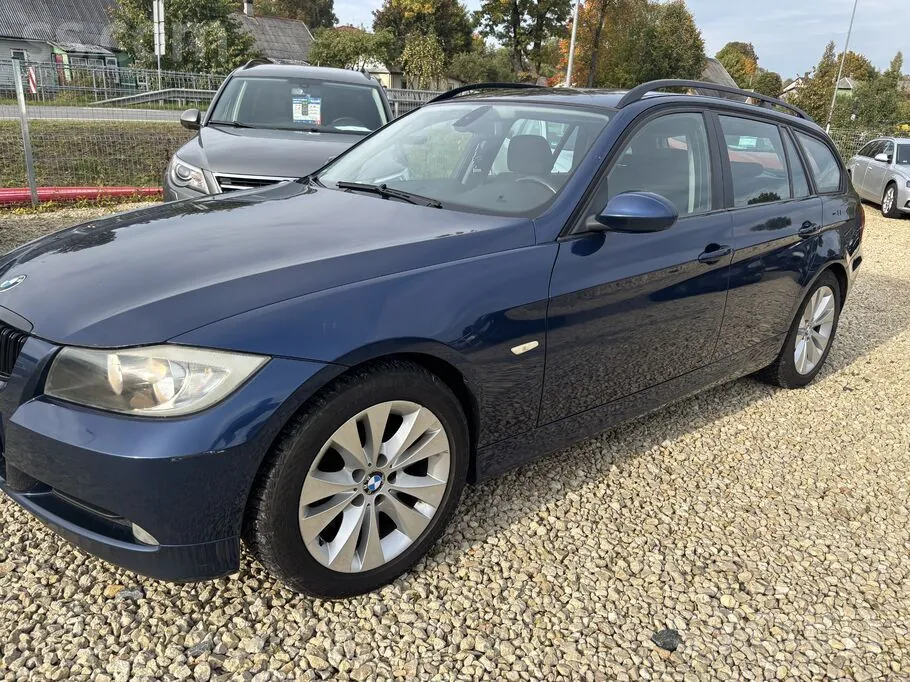 BMW 320