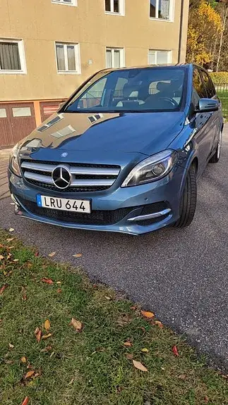 Mercedes-Benz B 200