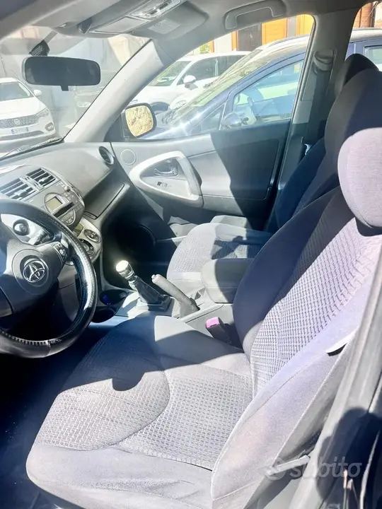 Toyota Rav4 2009 photo 5