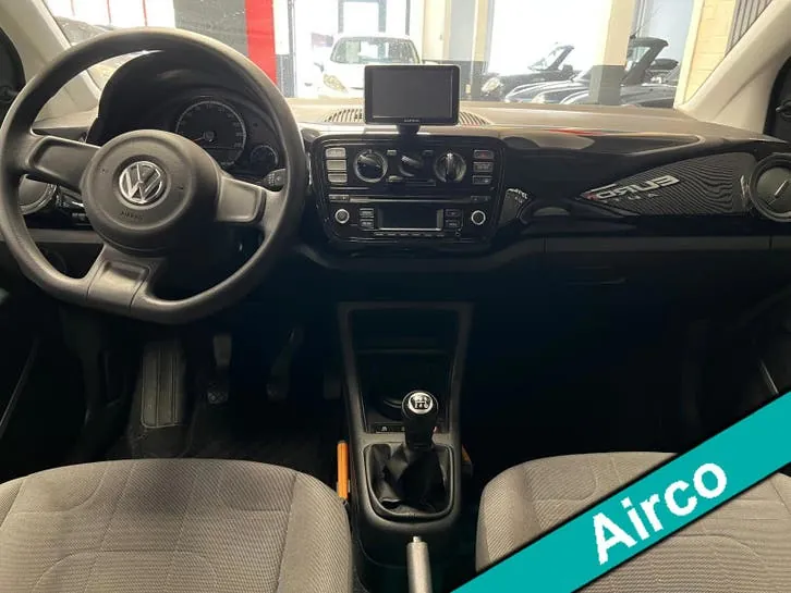 Volkswagen Up 2015 photo 3