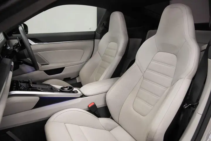 Porsche 911 2022 photo 4