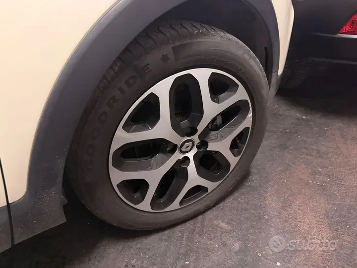 Renault Captur 2018 photo 4