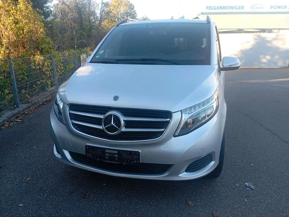 Mercedes-Benz V-Class