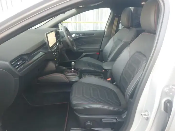 Ford Focus 2023 photo 5