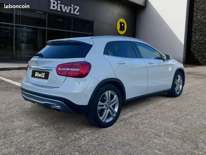 Mercedes-Benz Gla 2015 photo 5