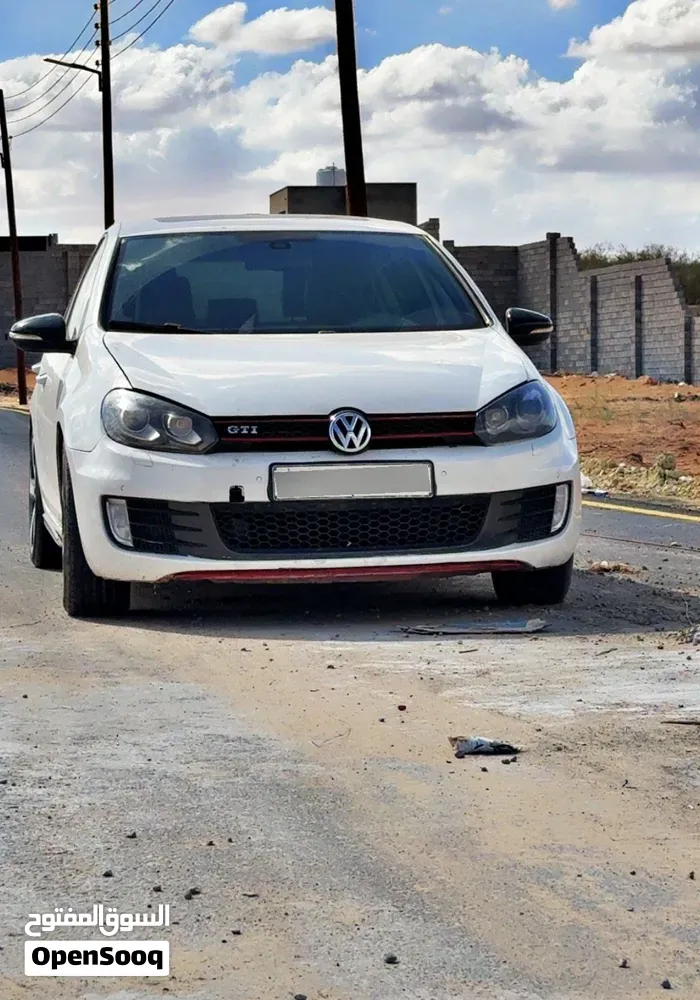 Volkswagen Golf Gti 2012 photo 2