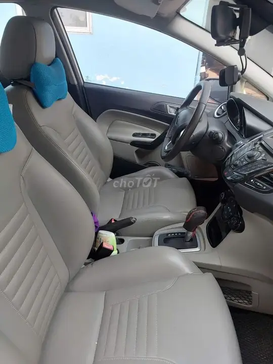 Ford Fiesta 2015 photo 5