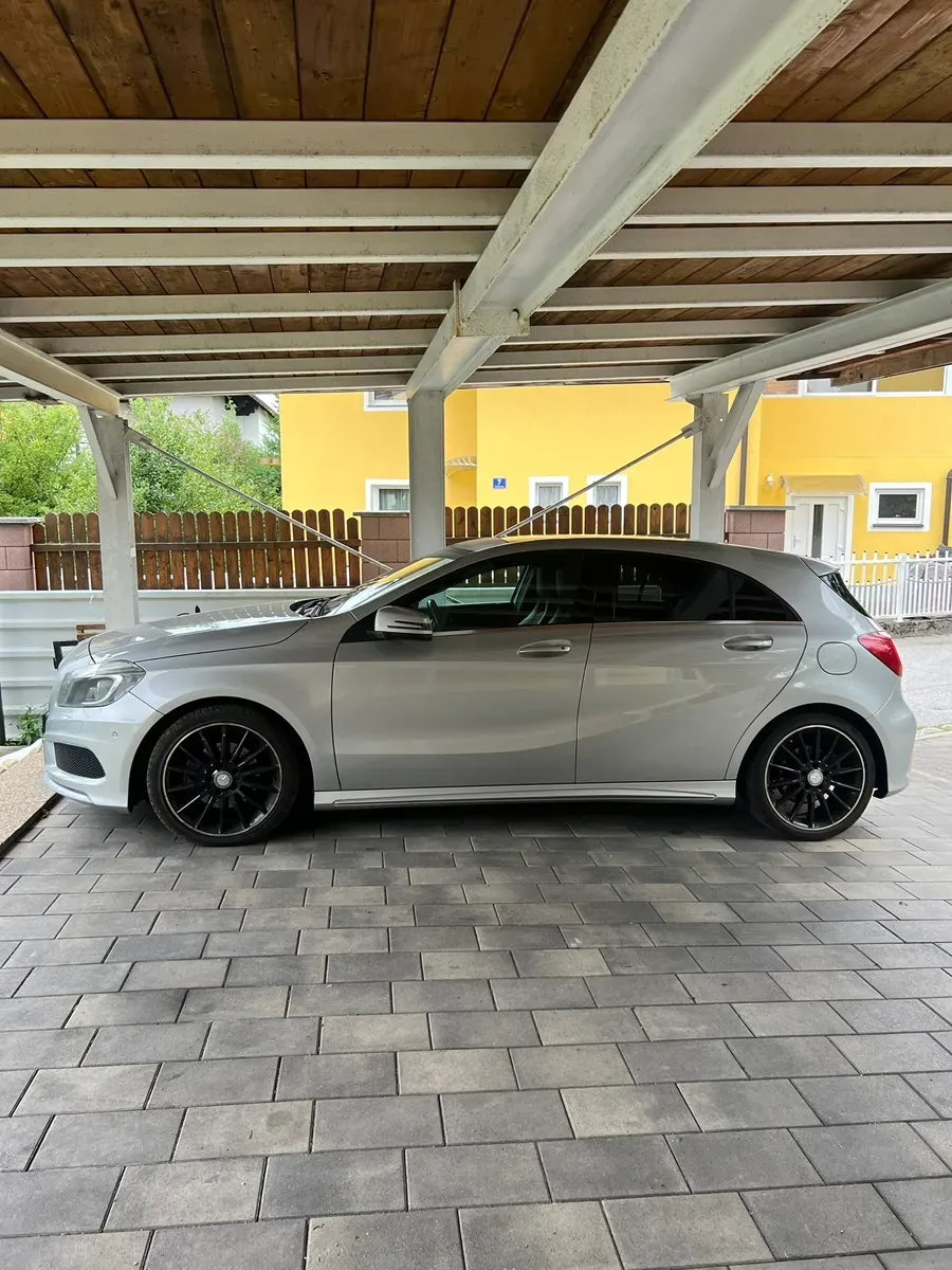 Mercedes-Benz A-Class 2012 photo 3