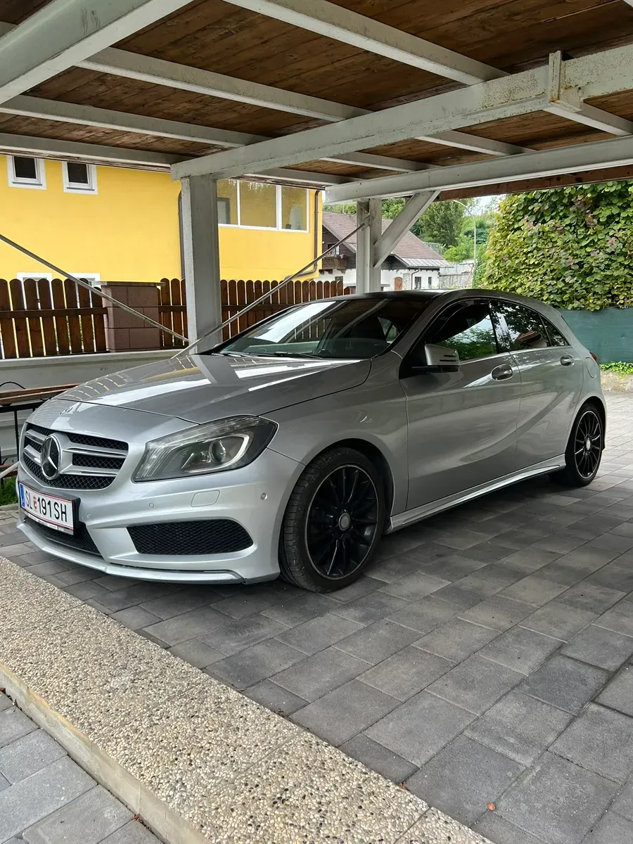 Mercedes-Benz A-Class 2012 photo 2