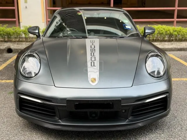 Porsche 992