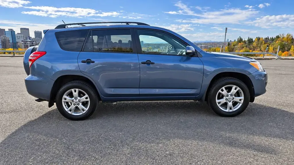 Toyota Rav4 2009 photo 3