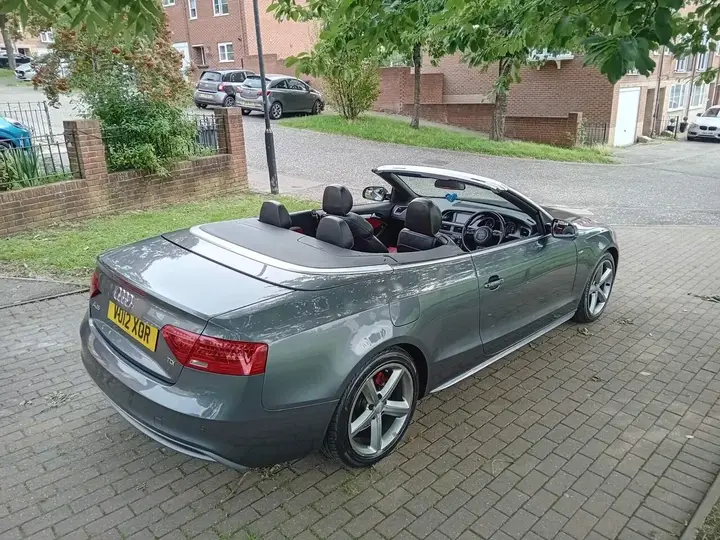 Audi A5 2012 photo 3