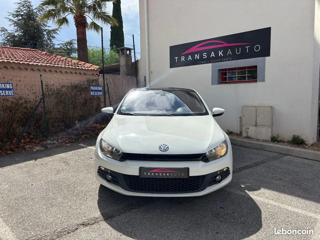 Volkswagen Scirocco 2011 photo 2